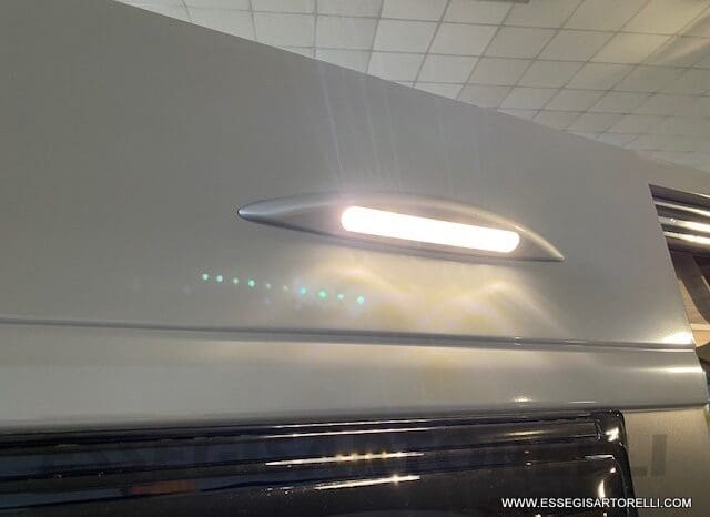 NOLEGGIO CAMPER PURO VAN LETTI GEMELLI 4 VIAGGIO 636 cm pieno