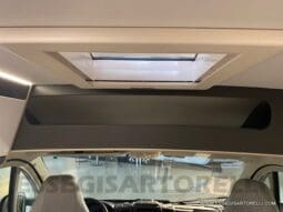 NOLEGGIO CAMPER PURO VAN LETTI GEMELLI 4 VIAGGIO 636 cm pieno