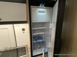 NOLEGGIO CAMPER PURO VAN LETTI GEMELLI 4 VIAGGIO 636 cm pieno