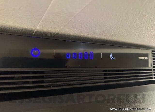 NOLEGGIO CAMPER PURO VAN LETTI GEMELLI 4 VIAGGIO 636 cm pieno