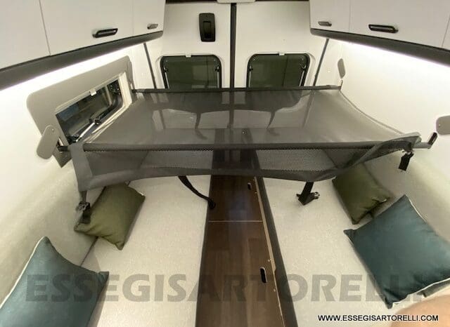 NOLEGGIO CAMPER PURO VAN LETTI GEMELLI 4 VIAGGIO 636 cm pieno