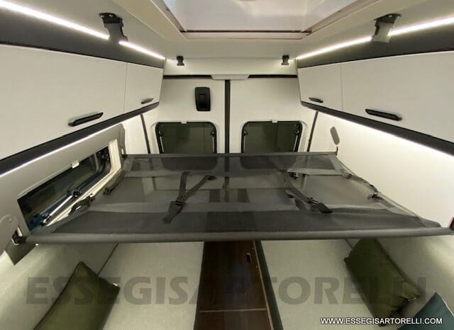 NOLEGGIO CAMPER PURO VAN LETTI GEMELLI 4 VIAGGIO 636 cm pieno