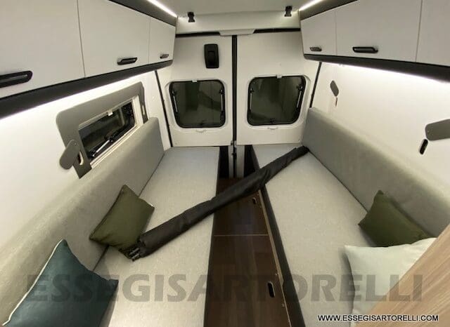 NOLEGGIO CAMPER PURO VAN LETTI GEMELLI 4 VIAGGIO 636 cm pieno
