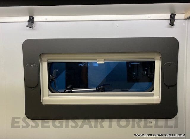 NOLEGGIO CAMPER PURO VAN LETTI GEMELLI 4 VIAGGIO 636 cm pieno