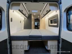 NOLEGGIO CAMPER PURO VAN LETTI GEMELLI 4 VIAGGIO 636 cm pieno