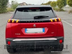 PEUGEOT NEW 2008 GT AUTOMATICA FULL UNIPROPRIETARIO 2022 TETTO PANORAMICO GANCIO TRAINO pieno