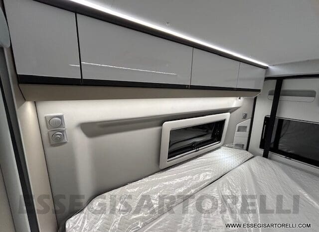 ADRIA TWIN PLUS 640 SGX 636 CM 35 HEAVY SKYROOOF WEBASTO 2024 ARTENSE GREY METT pieno