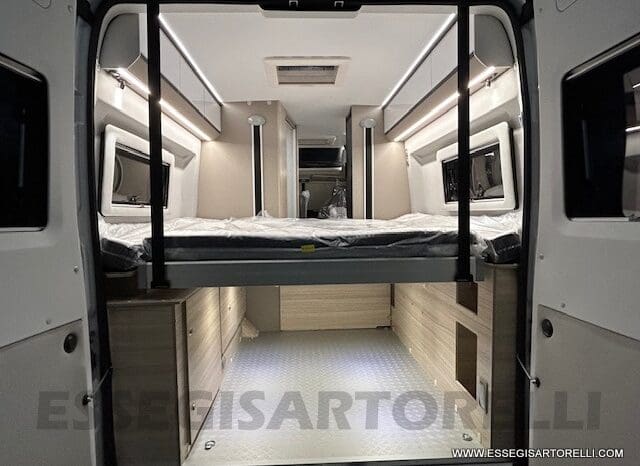 ADRIA TWIN PLUS 640 SGX 636 CM 35 HEAVY SKYROOOF WEBASTO 2024 ARTENSE GREY METT pieno