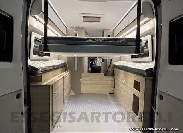 ADRIA TWIN PLUS 640 SGX 636 CM 35 HEAVY SKYROOOF WEBASTO 2024 ARTENSE GREY METT pieno