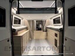 ADRIA TWIN PLUS 640 SGX 636 CM 35 HEAVY SKYROOOF WEBASTO 2024 ARTENSE GREY METT pieno