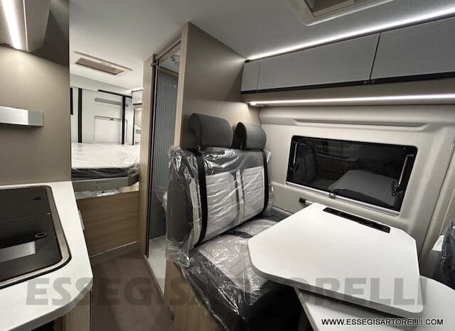 ADRIA TWIN PLUS 640 SGX 636 CM 35 HEAVY SKYROOOF WEBASTO 2024 ARTENSE GREY METT pieno