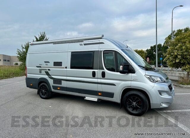 ADRIA SUNLIVING V 640 SLX LETTI GEMELLI VAN 2016 pieno