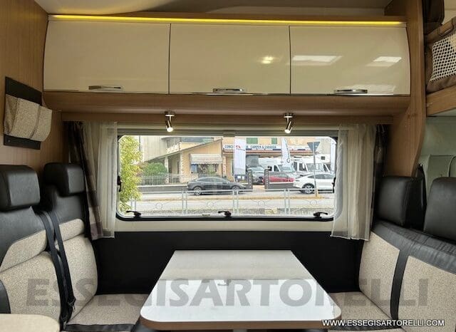 ADRIA SUNLIVING A 49 DP GARAGE 6 POSTI OMOLOGATI 2017 pieno