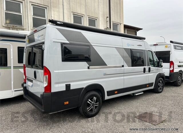 NOLEGGIO CAMPER PURO VAN LETTI GEMELLI 4 VIAGGIO 636 cm pieno