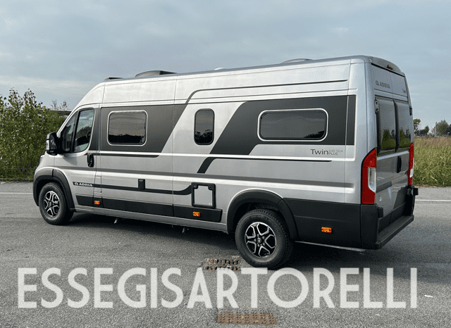 ADRIA TWIN PLUS 640 SGX 636 CM 35 HEAVY SKYROOOF WEBASTO 2024 ARTENSE GREY METT pieno