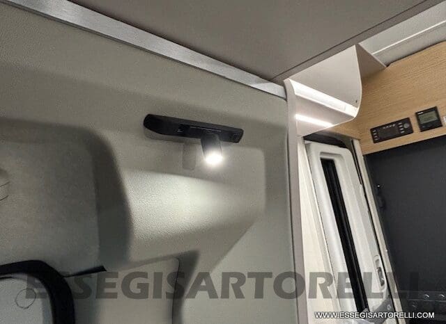 ADRIA NEW CORAL XL A 660 SL GAMMA 2025 LETTI GEMELLI NEW DUCATO MY 25 pieno