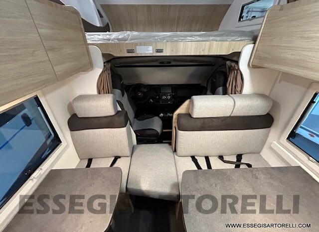 CHAUSSON FIRST LINE C 656 DOPPIA DINETTE 7 POSTI OMOLOGATI 2024 GARAGE pieno