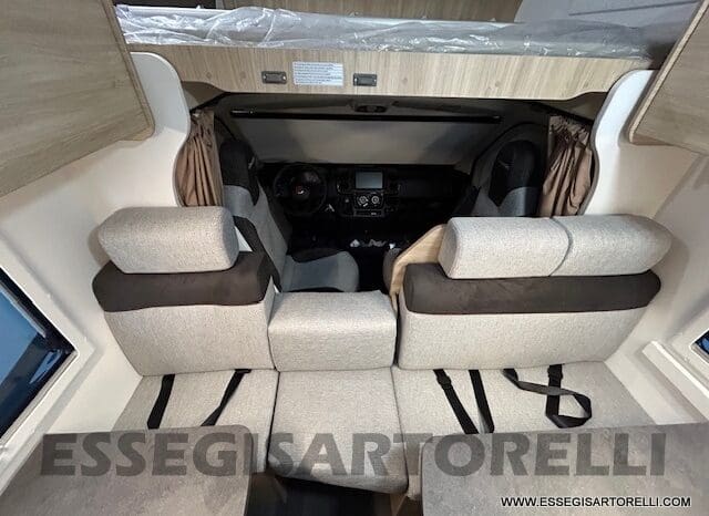 CHAUSSON FIRST LINE C 656 DOPPIA DINETTE 7 POSTI OMOLOGATI 2024 GARAGE pieno