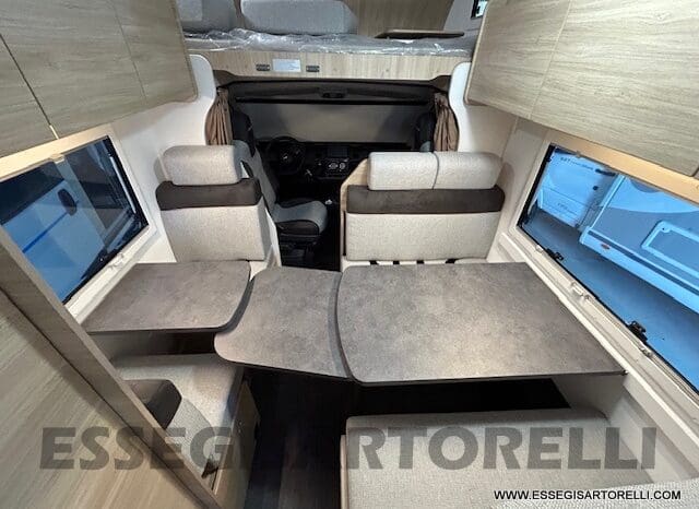 CHAUSSON FIRST LINE C 656 DOPPIA DINETTE 7 POSTI OMOLOGATI 2024 GARAGE pieno