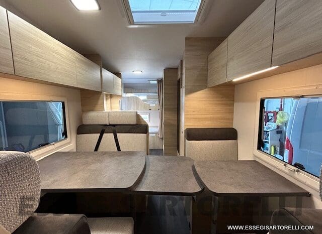 CHAUSSON FIRST LINE C 656 DOPPIA DINETTE 7 POSTI OMOLOGATI 2024 GARAGE pieno