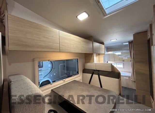 CHAUSSON FIRST LINE C 656 DOPPIA DINETTE 7 POSTI OMOLOGATI 2024 GARAGE pieno