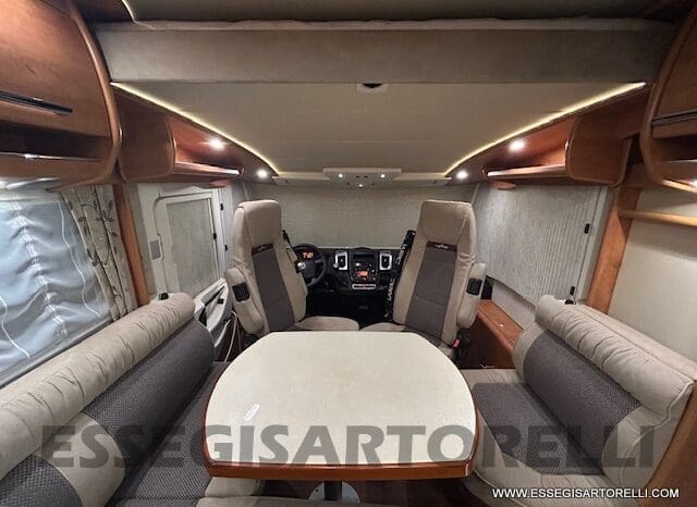 CARTHAGO CHIC C-LINE 4.2 DB MOTORHOME 150 CV POWER UNIPROPR. 2015 685 CM KM 73.569 pieno