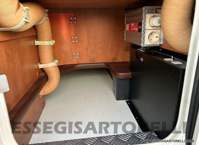 CARTHAGO CHIC C-LINE 4.2 DB MOTORHOME 150 CV POWER UNIPROPR. 2015 685 CM KM 73.569 pieno