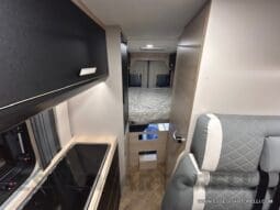 CHAUSSON SPORTLINE V 690 CAMBIO AUTOMATICO SERIE VAN 636 CM MAXI MATRIMONIALE ELETTRICO BASCULANTE 2025 pieno