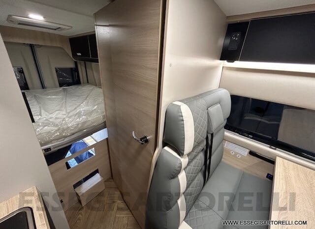 CHAUSSON SPORTLINE V 690 CAMBIO AUTOMATICO SERIE VAN 636 CM MAXI MATRIMONIALE ELETTRICO BASCULANTE 2025 pieno