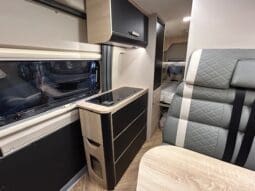 CHAUSSON SPORTLINE V 594 MAX CAMBIO AUTOMATICO SERIE VAN 599 CM DOPPIO MATRIMONIALE IN CODA 2025 pieno