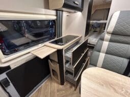 CHAUSSON SPORTLINE V 594 MAX CAMBIO AUTOMATICO SERIE VAN 599 CM DOPPIO MATRIMONIALE IN CODA 2025 pieno