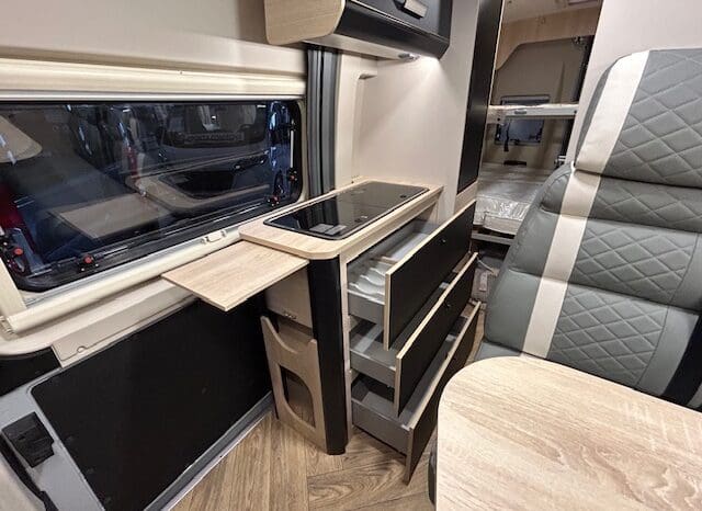 CHAUSSON SPORTLINE V 594 MAX CAMBIO AUTOMATICO SERIE VAN 599 CM DOPPIO MATRIMONIALE IN CODA 2025 pieno