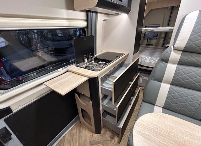 CHAUSSON SPORTLINE V 594 MAX CAMBIO AUTOMATICO SERIE VAN 599 CM DOPPIO MATRIMONIALE IN CODA 2025 pieno