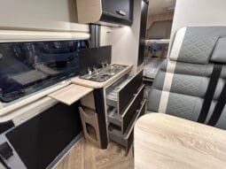 CHAUSSON SPORTLINE V 594 MAX CAMBIO AUTOMATICO SERIE VAN 599 CM DOPPIO MATRIMONIALE IN CODA 2025 pieno