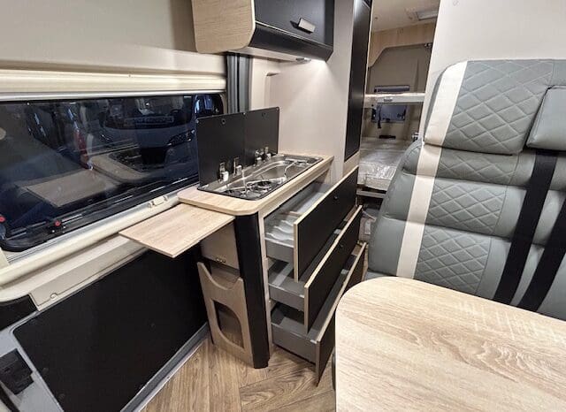 CHAUSSON SPORTLINE V 594 MAX CAMBIO AUTOMATICO SERIE VAN 599 CM DOPPIO MATRIMONIALE IN CODA 2025 pieno