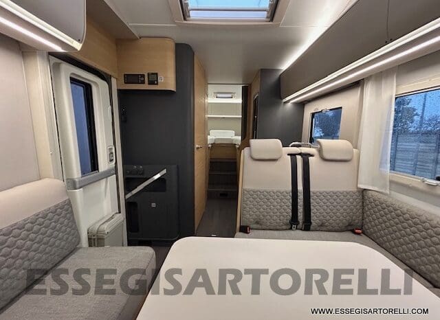 ADRIA CORAL XL A 660 SL 06/2024 GEMELLI E DOPPIO PAVIMENTO UNIPROPRIETARIO SOLO 623 KM ! pieno