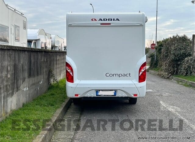 ADRIA COMPACT PLUS SL 2015 LETTI GEMELLI 660 CM pieno