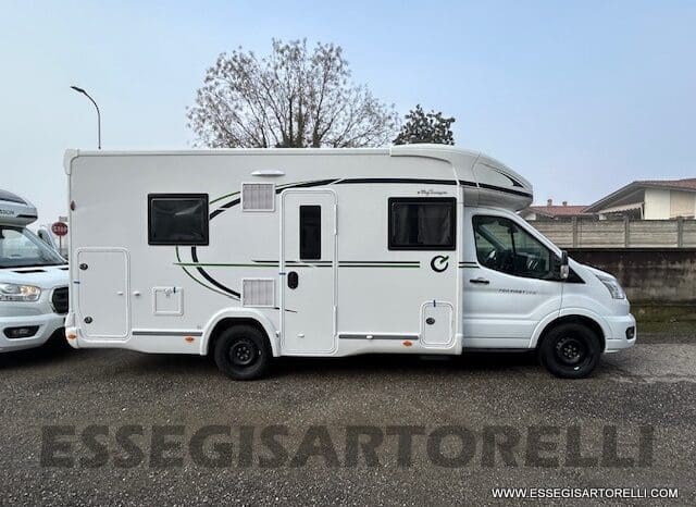 CHAUSSON FIRST LINE 720 GAMMA 2025 SEMINTEGRALE BASCULANTE E GARAGE LETTI CASTELLO pieno