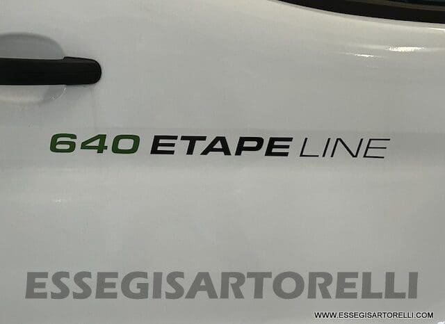 CHAUSSON ETAPE LINE 640 AUTOMATICO 165 CV POWER MY 2025 699 CM SEMINTEGRALE BASCULANTE E GARAGE pieno