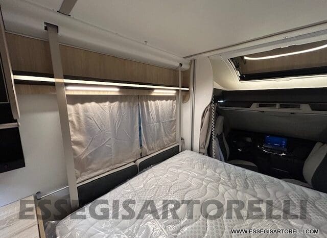 CHAUSSON ETAPE LINE 640 AUTOMATICO 165 CV POWER MY 2025 699 CM SEMINTEGRALE BASCULANTE E GARAGE pieno