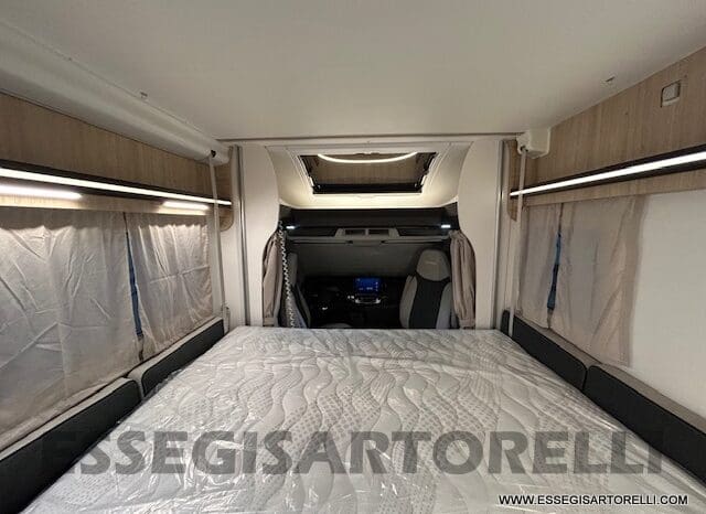 CHAUSSON ETAPE LINE 640 AUTOMATICO 165 CV POWER MY 2025 699 CM SEMINTEGRALE BASCULANTE E GARAGE pieno