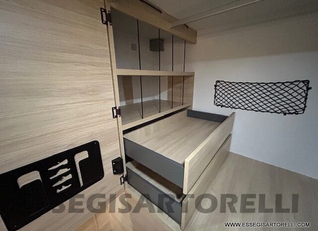 CHAUSSON ETAPE LINE 640 AUTOMATICO 165 CV POWER MY 2025 699 CM SEMINTEGRALE BASCULANTE E GARAGE pieno