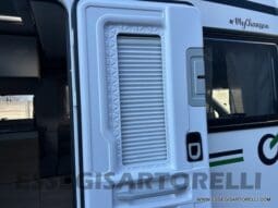 CHAUSSON FIRST LINE 720 GAMMA 2025 SEMINTEGRALE BASCULANTE E GARAGE LETTI CASTELLO pieno