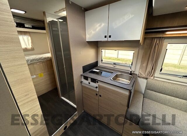 CHAUSSON FIRST LINE 720 GAMMA 2025 SEMINTEGRALE BASCULANTE E GARAGE LETTI CASTELLO pieno