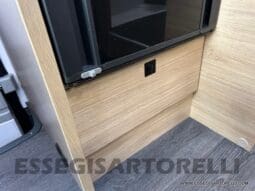 CHAUSSON FIRST LINE 720 GAMMA 2025 SEMINTEGRALE BASCULANTE E GARAGE LETTI CASTELLO pieno