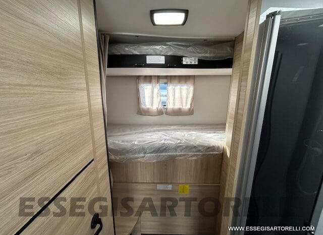 CHAUSSON FIRST LINE 720 GAMMA 2025 SEMINTEGRALE BASCULANTE E GARAGE LETTI CASTELLO pieno