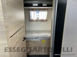 CHAUSSON FIRST LINE 720 GAMMA 2025 SEMINTEGRALE BASCULANTE E GARAGE LETTI CASTELLO pieno