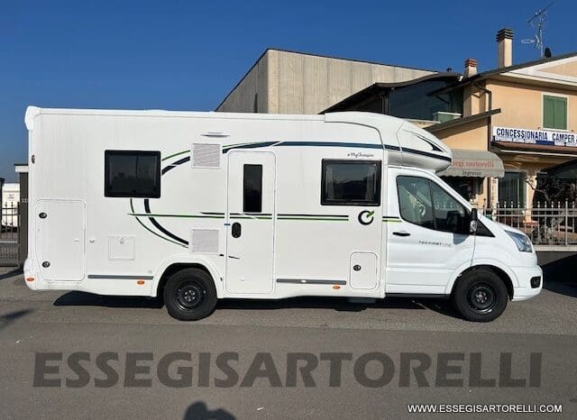 CHAUSSON FIRST LINE 720 GAMMA 2025 SEMINTEGRALE BASCULANTE E GARAGE LETTI CASTELLO pieno