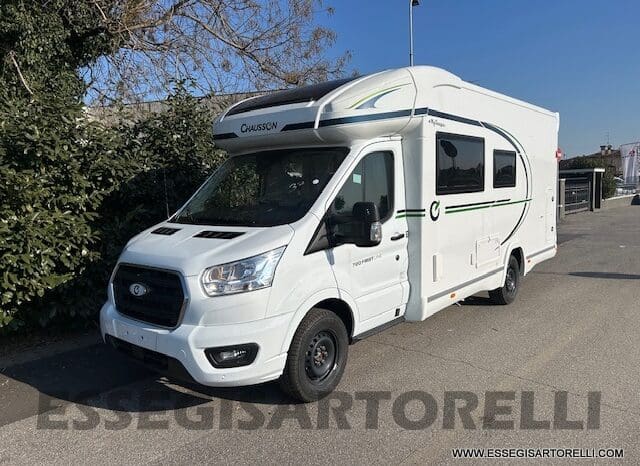 CHAUSSON FIRST LINE 720 GAMMA 2025 SEMINTEGRALE BASCULANTE E GARAGE LETTI CASTELLO pieno