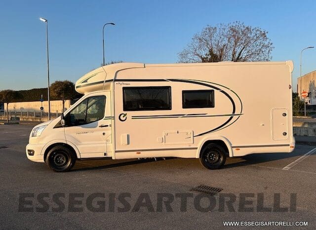 CHAUSSON FIRST LINE 720 GAMMA 2025 SEMINTEGRALE BASCULANTE E GARAGE LETTI CASTELLO pieno